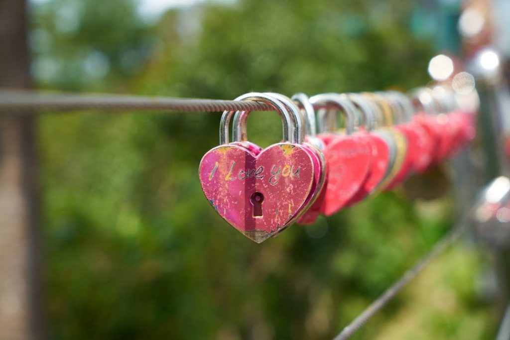 love, in love, heart shaped lock, locks, hearts, key, key to my heart